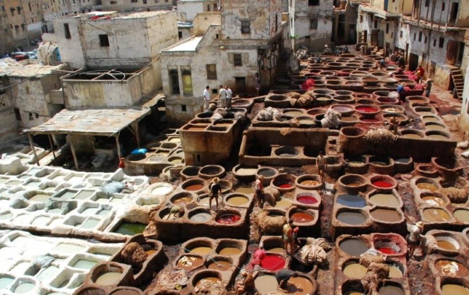 Imagen de pintura de los tejados de Fez
